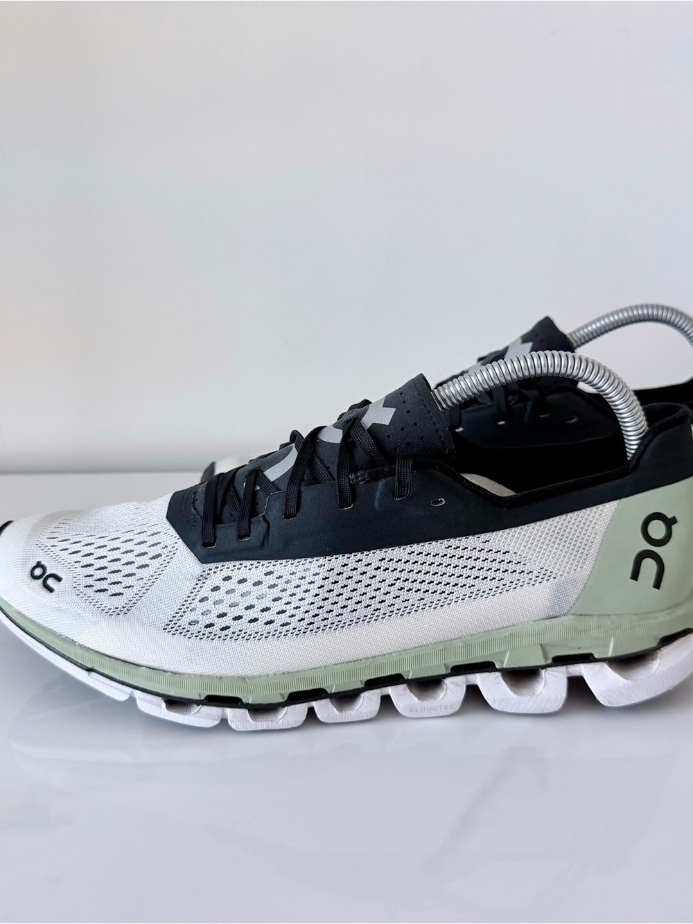 On Cloudboom Women’s Size 10.5 running shoe in White/Black/Green colorway